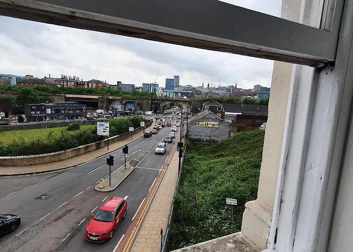 One Bedroom Studio Apartment Close To City Centre