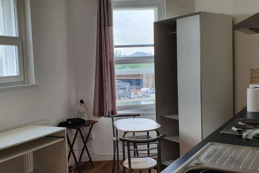 One Bedroom Studio Close To City Centre